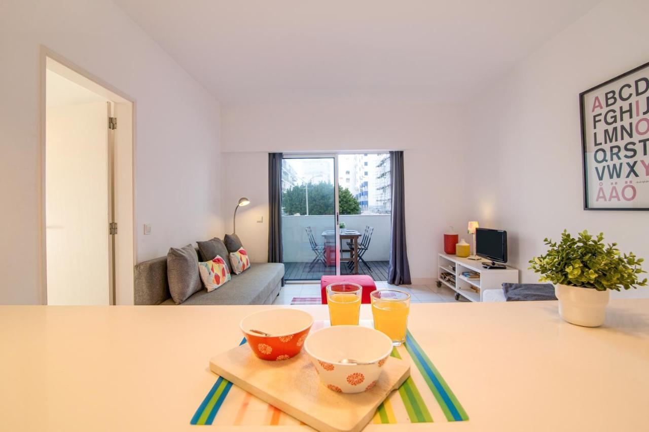 Modern Apartment By The Sea クアルテイラ エクステリア 写真